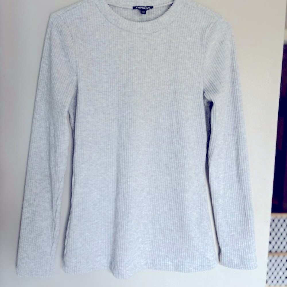 NWOT Express light gray long sleeve crew neck sweater- size S - Picture 2 of 4